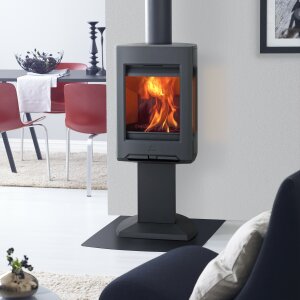 Kaminofen J&oslash;tul F 167 BP Gusseisen 5 kW mit Seitenscheiben und Fu&szlig;