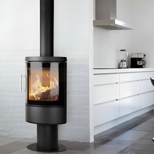 Kaminofen HWAM 3110 Serie mit HWAM® Autopilot – wandhängend, mit Sockel oder Säulenfuß
